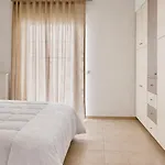Sia's Lägenhet